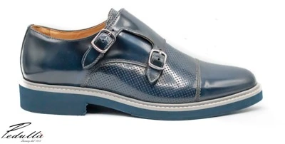 SCARPA UOMO BLU CON DOPPIA FIBBIA ARGENTO, FONDO BLU 320