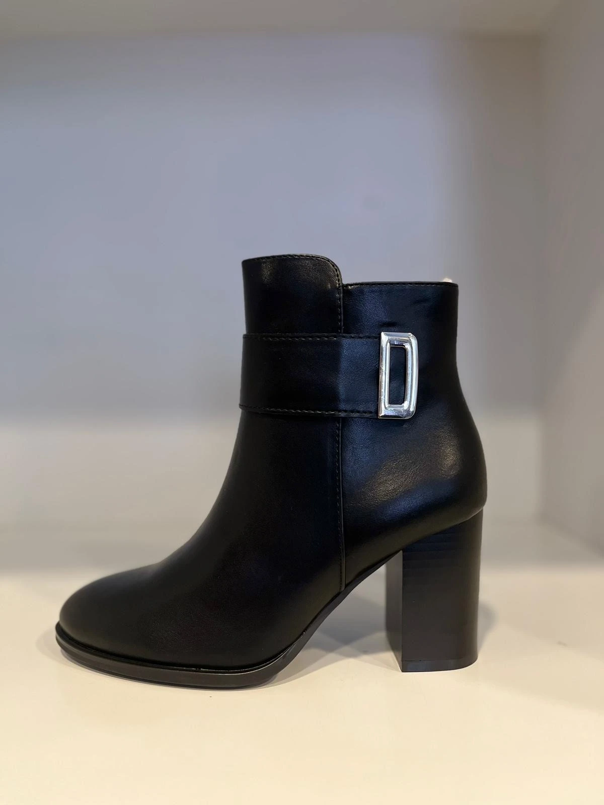 STIVALETTO MARRONE E NERO WCUBED ART. 44669